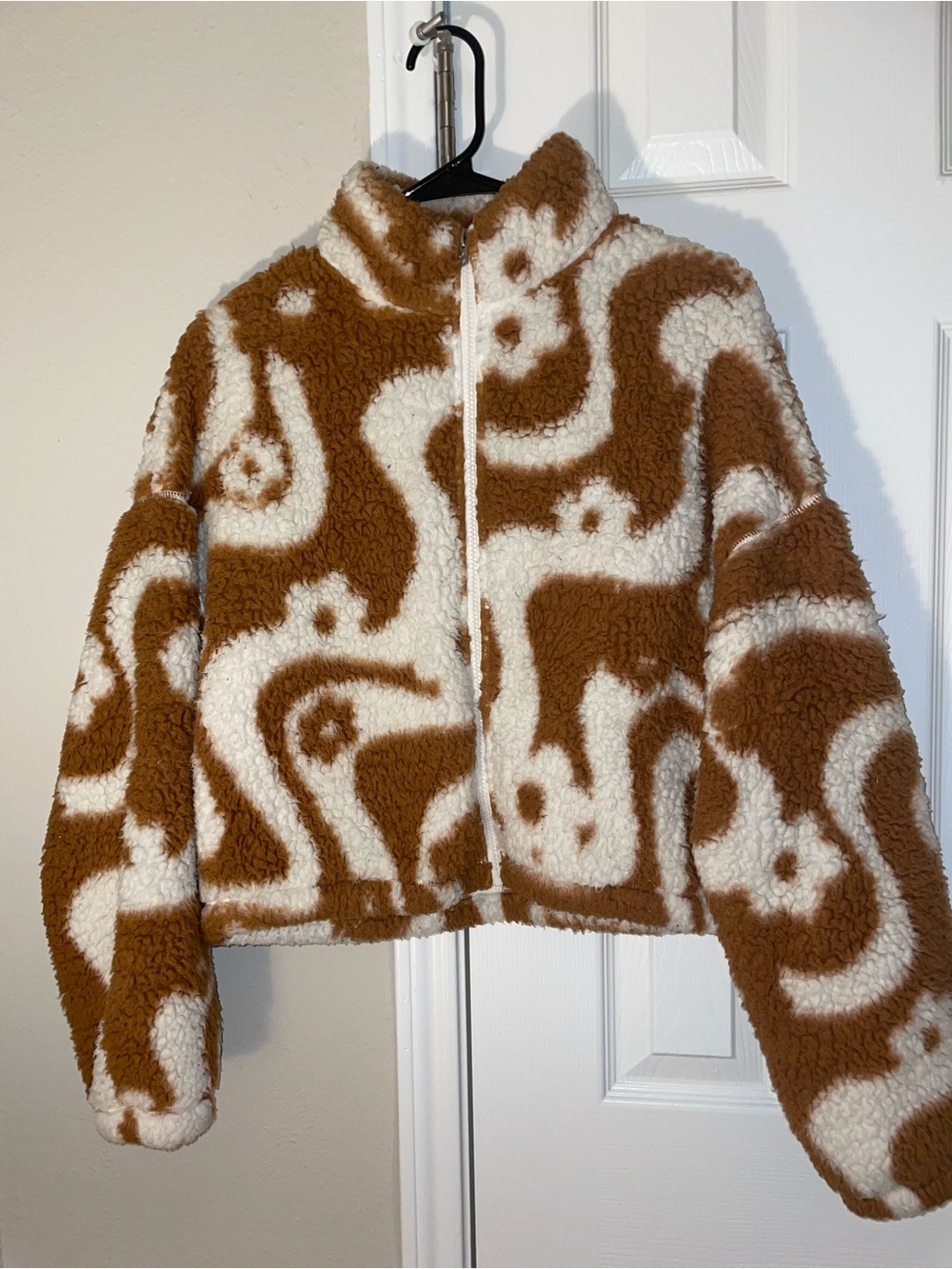 Hollister Brown and White Patterned Teddy Jacket